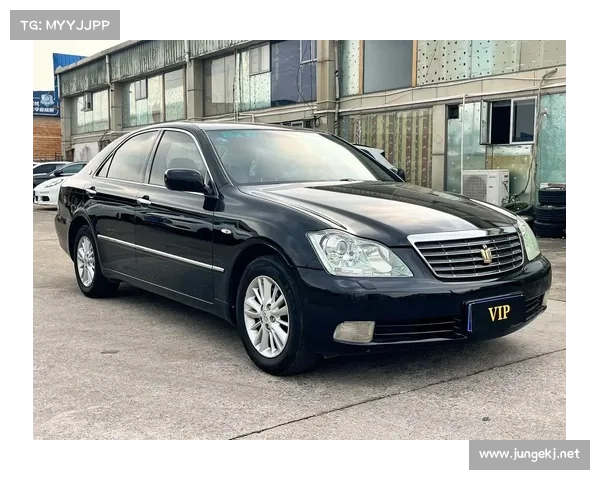 丰田皇冠销量惨淡:30万买它不如BBA? 丰田皇冠销量惨淡:30万买它不如BBA?