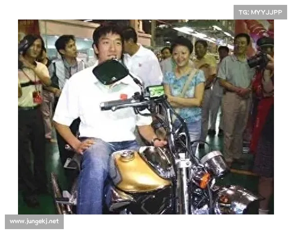 二十年前大明星代言过的8款摩托车，个个经典，最后一个已经封神